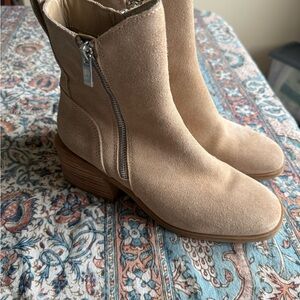 Steve Madden Ruthy Tan Suede Boots